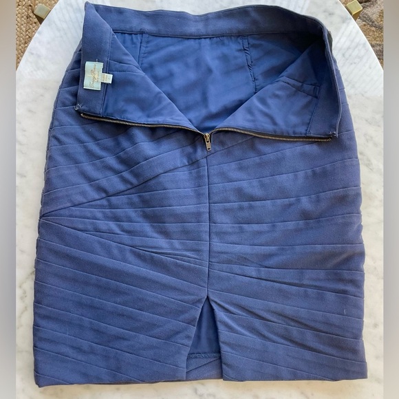 Tracy Reese pencil skirt, gathered, blue with black built-in grommet belt, sz2 - Picture 4 of 6